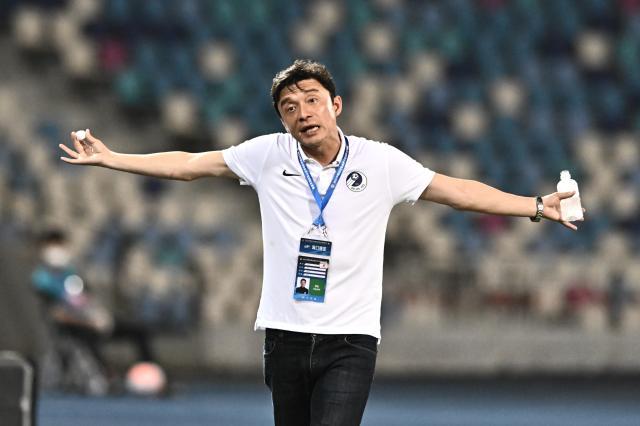 华体会官网-【2022中超总结之大连人】幸运递补后见队“压着打”